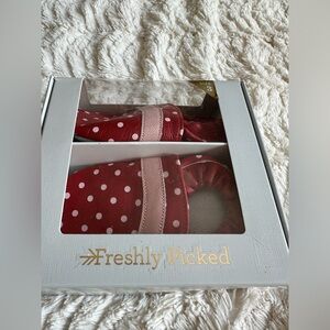 Brand new, in-box Freshly Picked moccasins